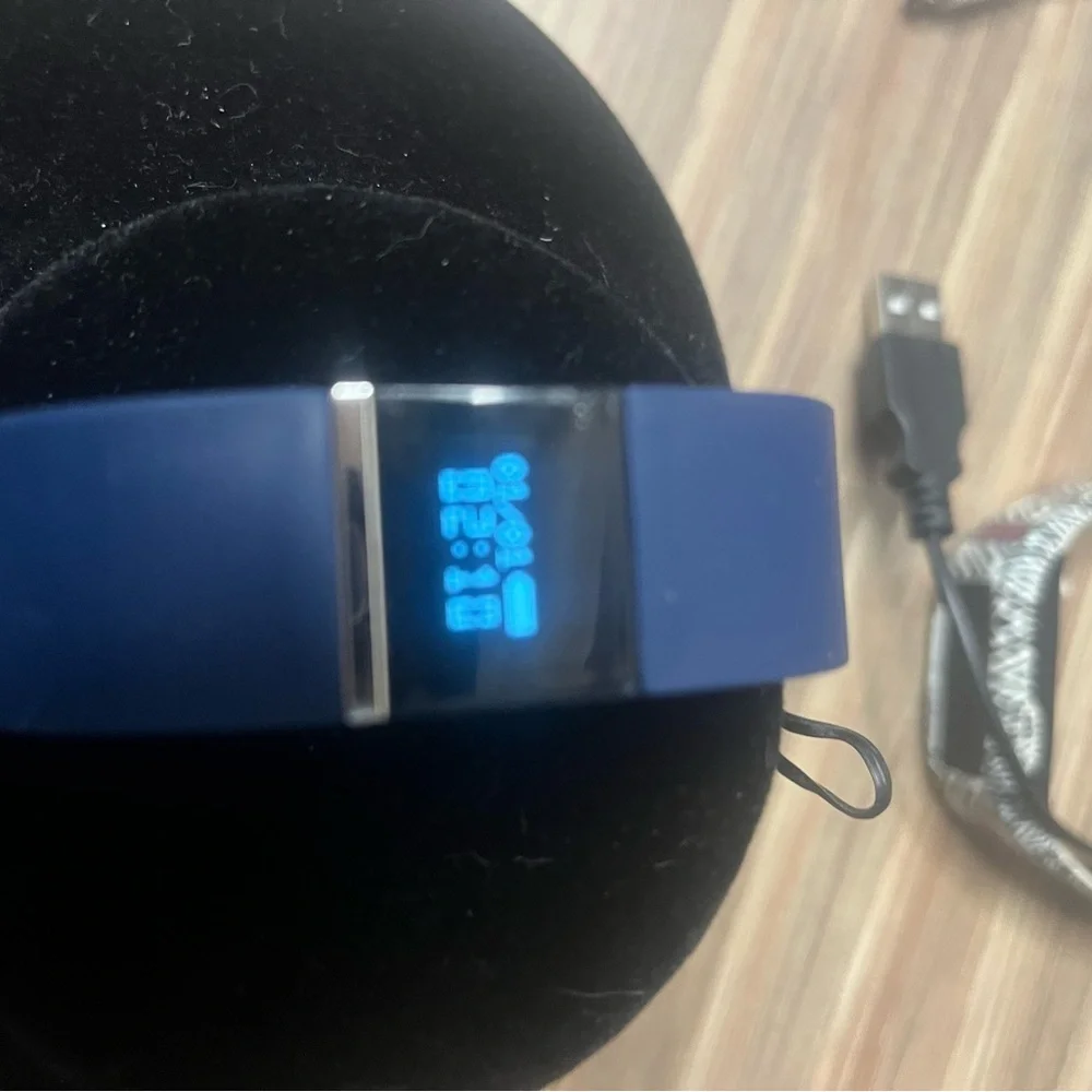 IFitness Sleek Blue Activity Tracker/Smartwatch for Fitness Enthusiasts